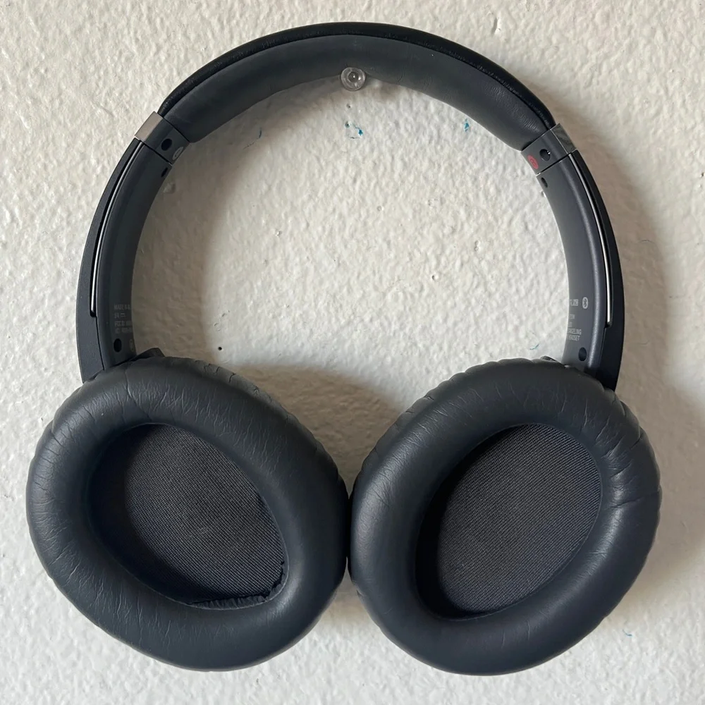 Sony Over-Ear Black Headphones - Picture 3 of 3